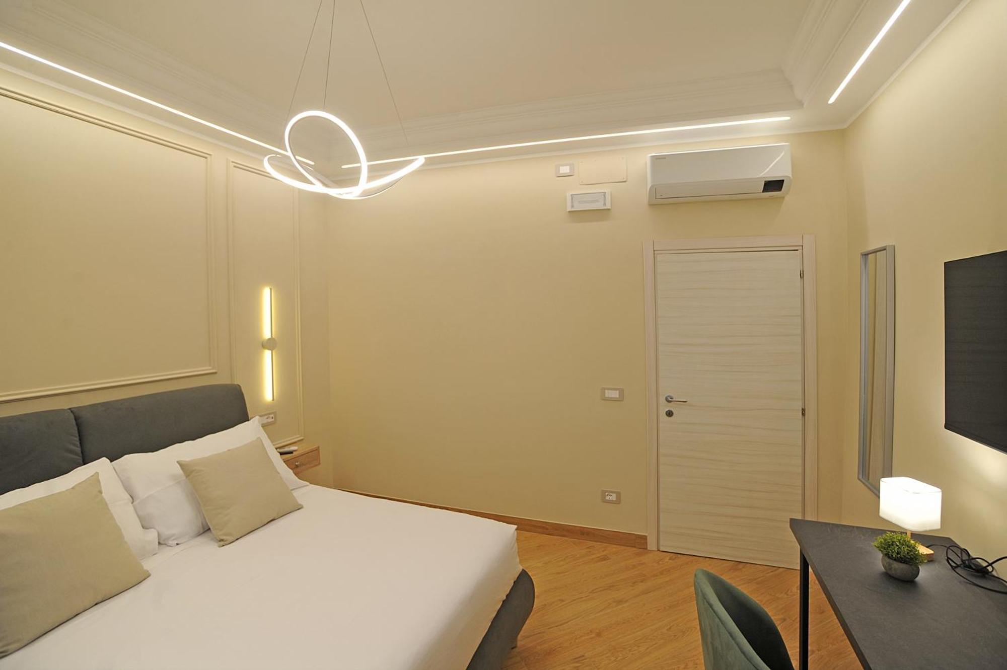 Mom Apartment Rooms&Suites Тиволи Экстерьер фото