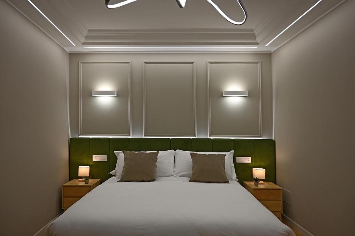 Mom Apartment Rooms&Suites Тиволи Экстерьер фото