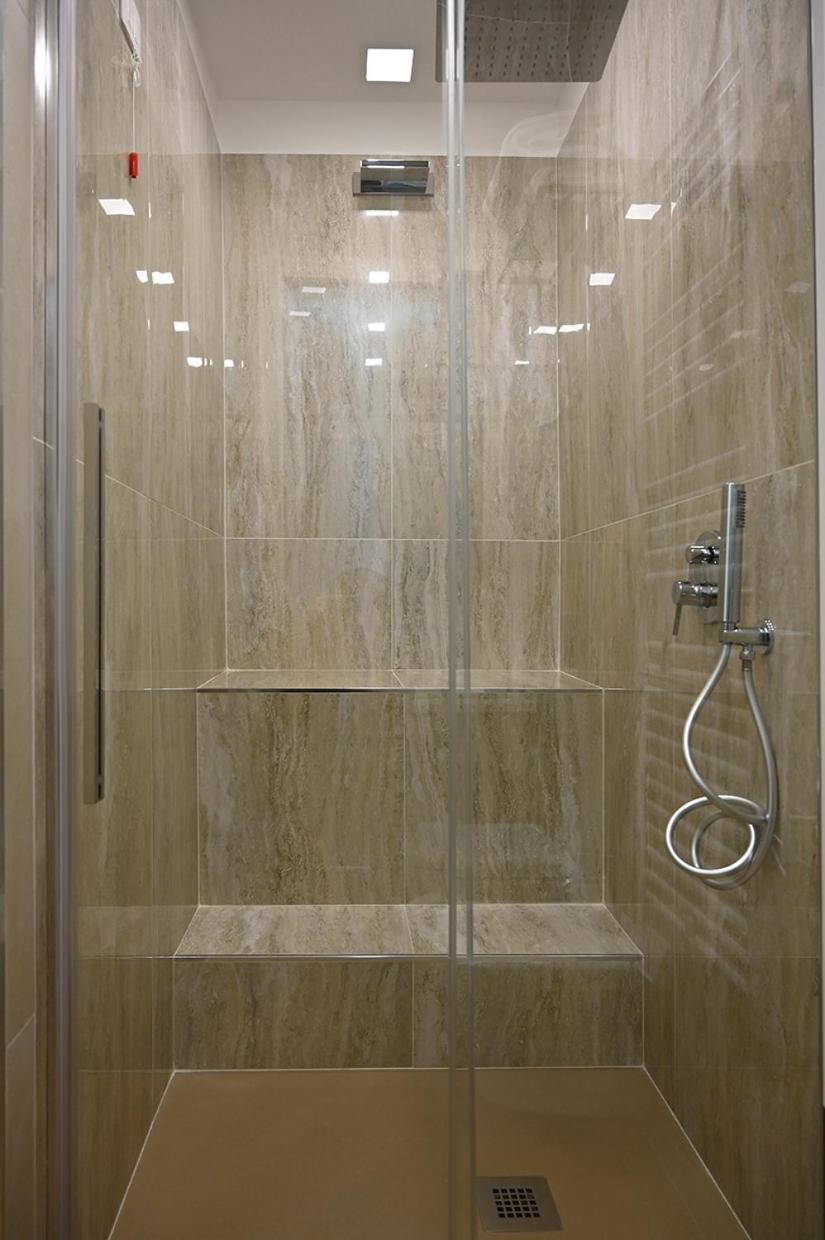 Mom Apartment Rooms&Suites Тиволи Экстерьер фото