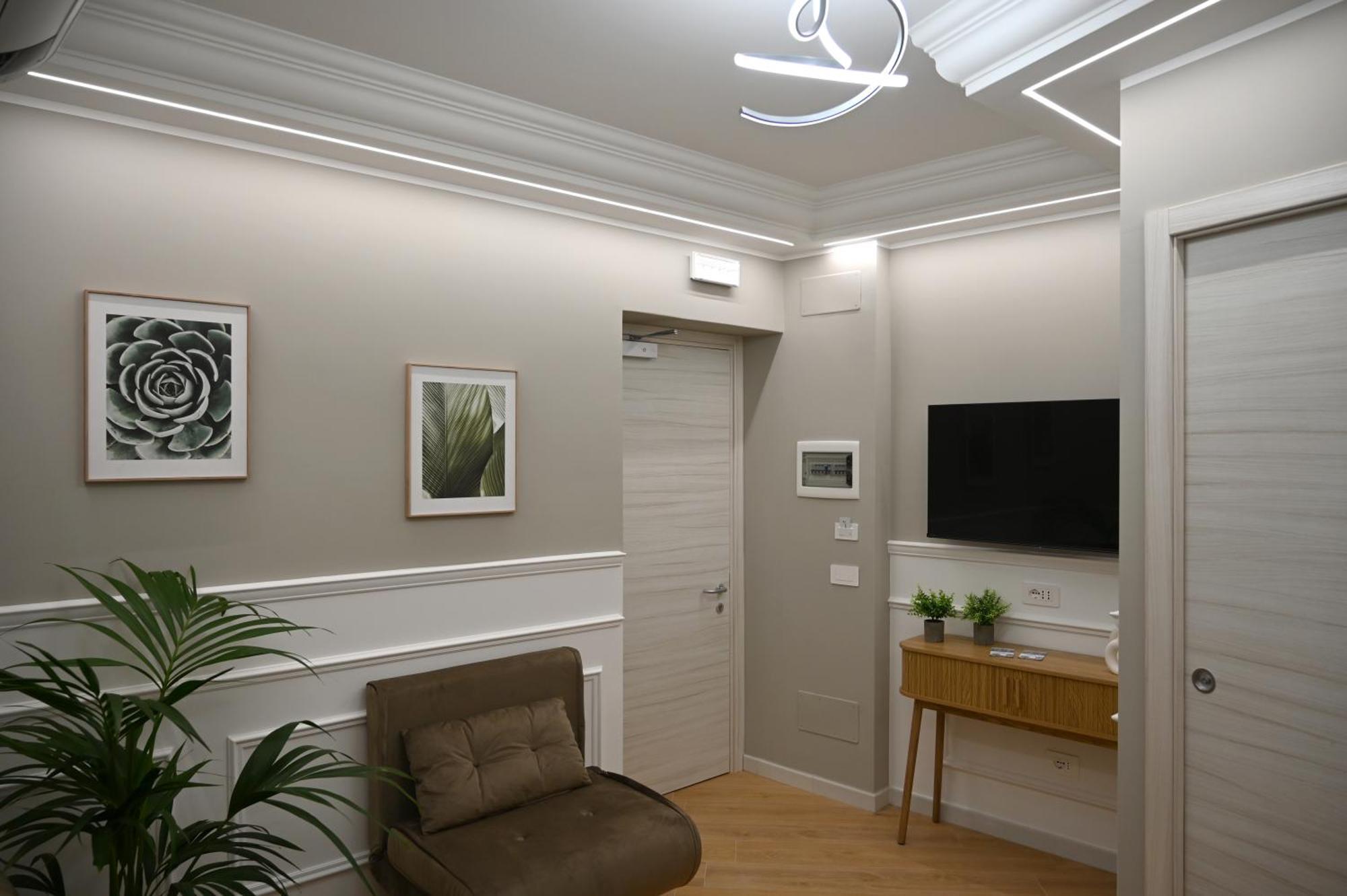 Mom Apartment Rooms&Suites Тиволи Экстерьер фото